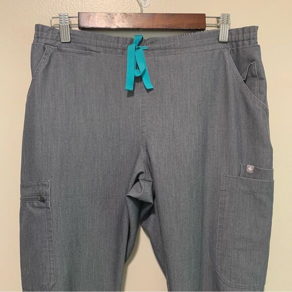 Figs Technical Collection Graphite Yola Skinny Scrub Pants size medium - Picture 6 of 8